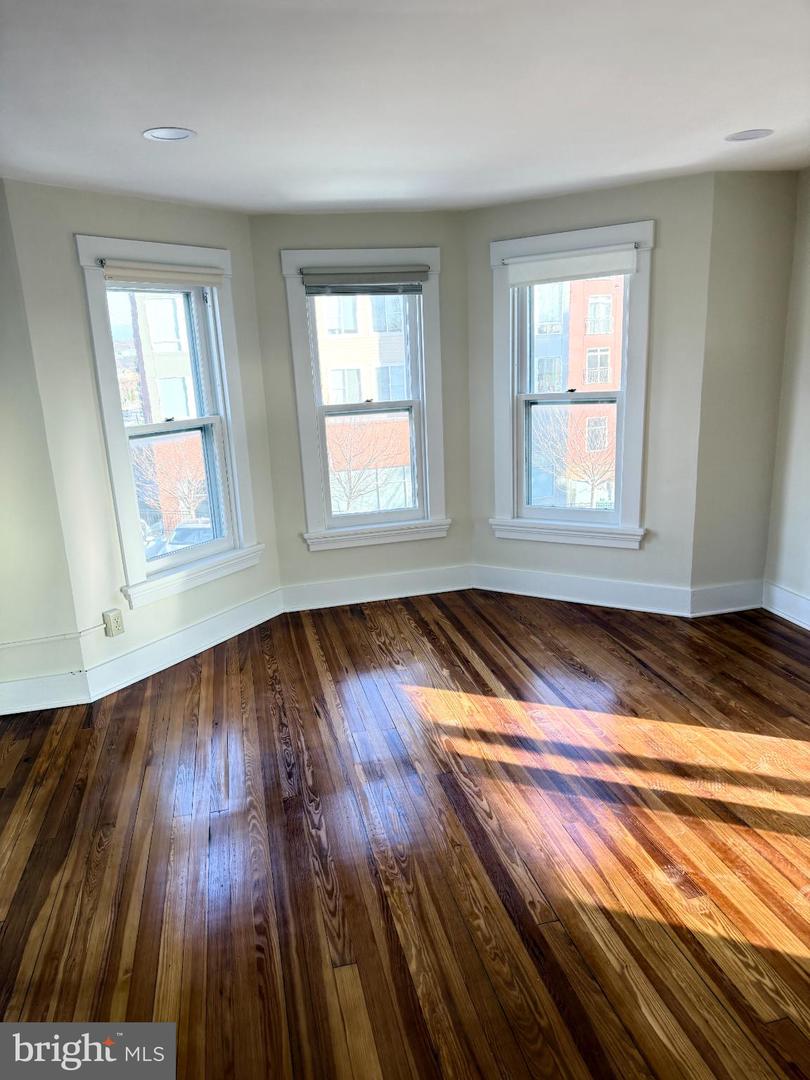 3390 Urbana Pike #suite 2 Property Photo 6