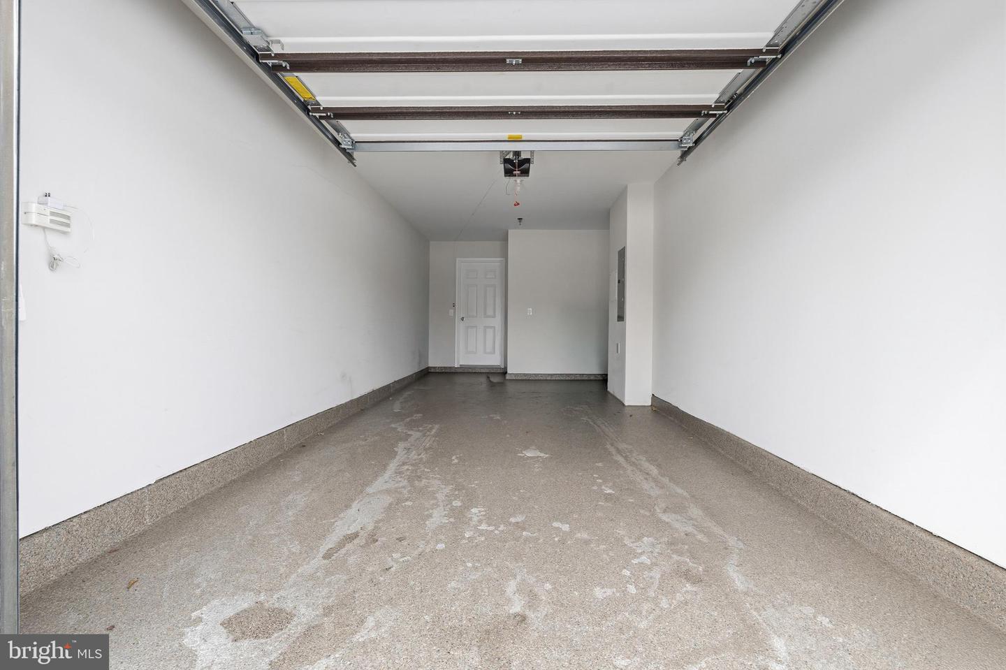 5902 Forum Sq Property Photo 25