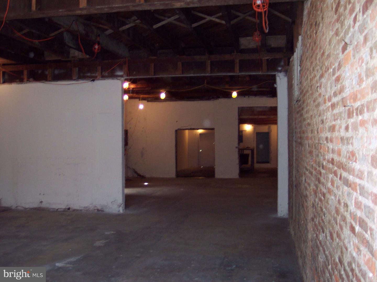358 W Patrick St Property Photo 3