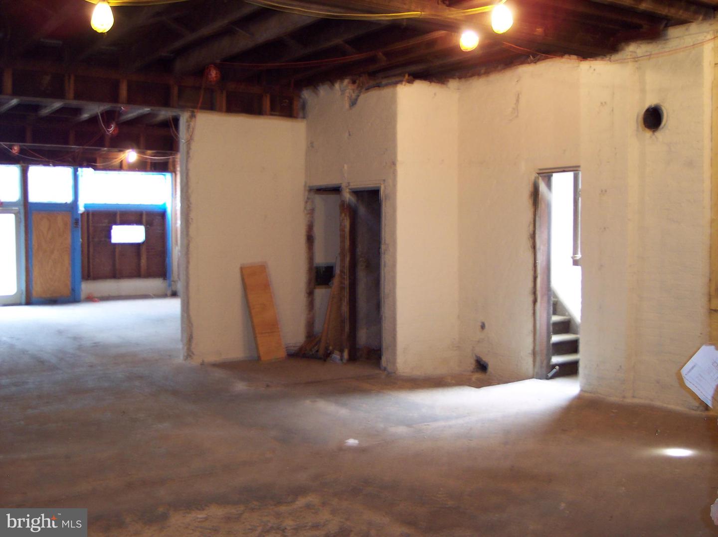358 W Patrick St Property Photo 7