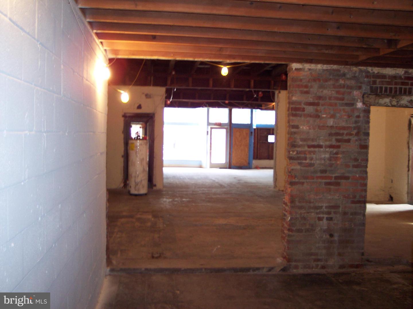 358 W Patrick St Property Photo 8
