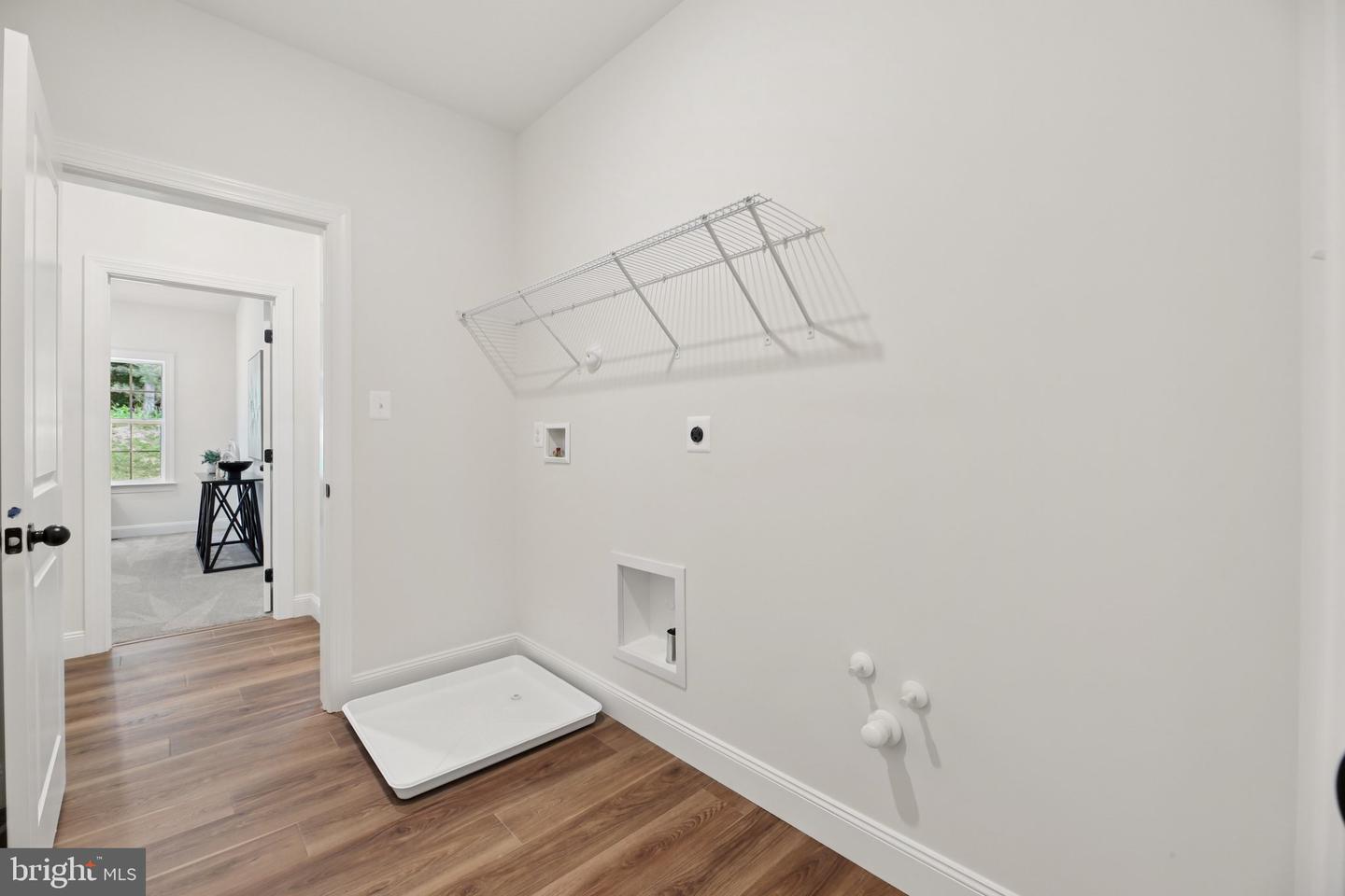 1823 Colt Ln Property Photo 29