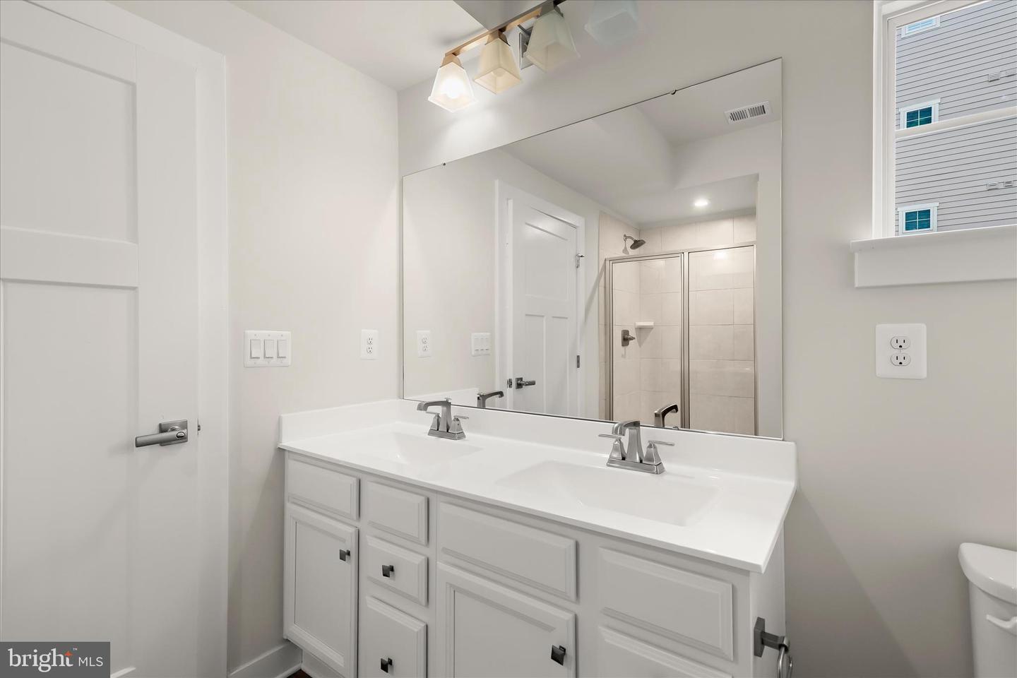 3422 Angelica Way #103 Property Photo 28