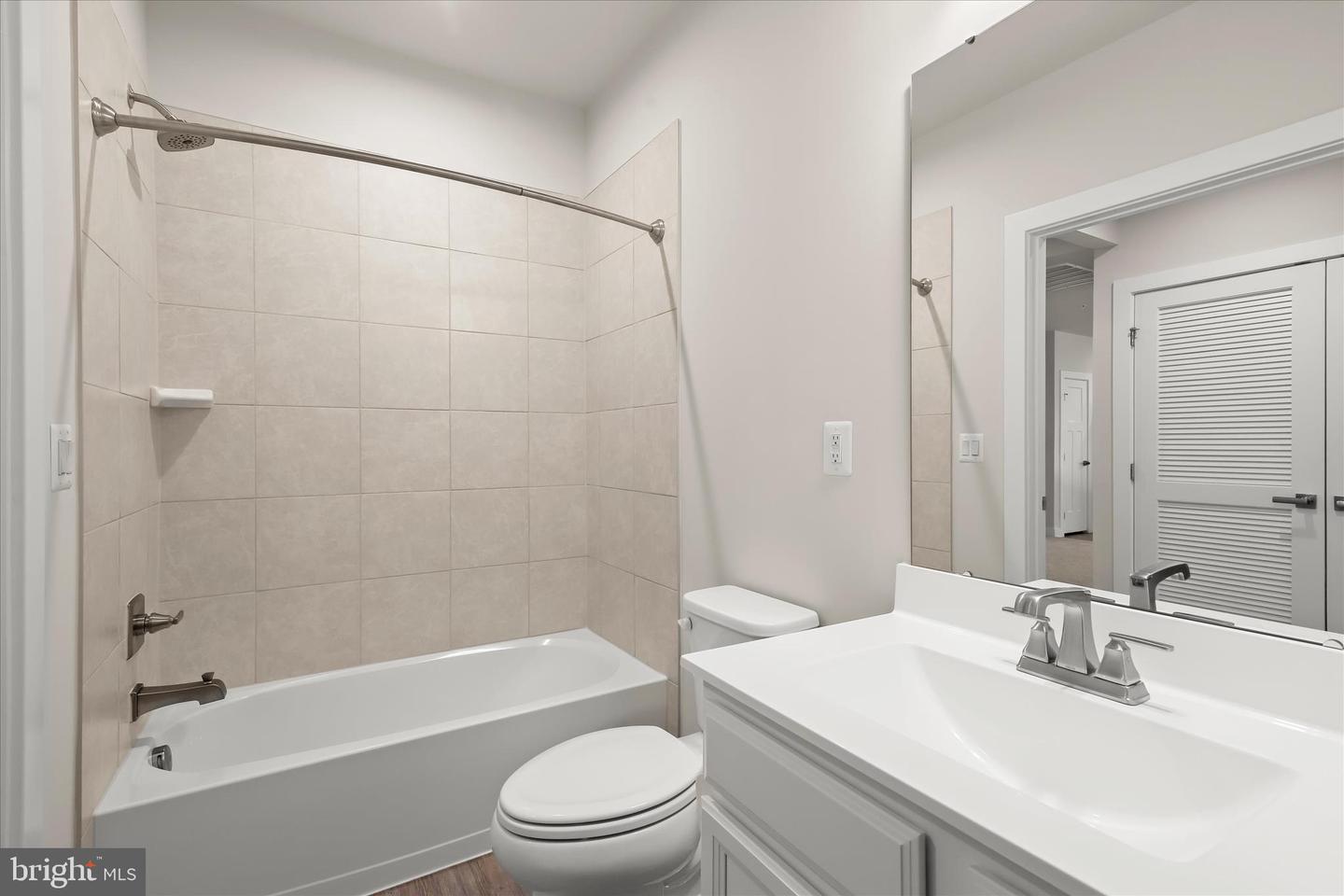 3422 Angelica Way #103 Property Photo 31