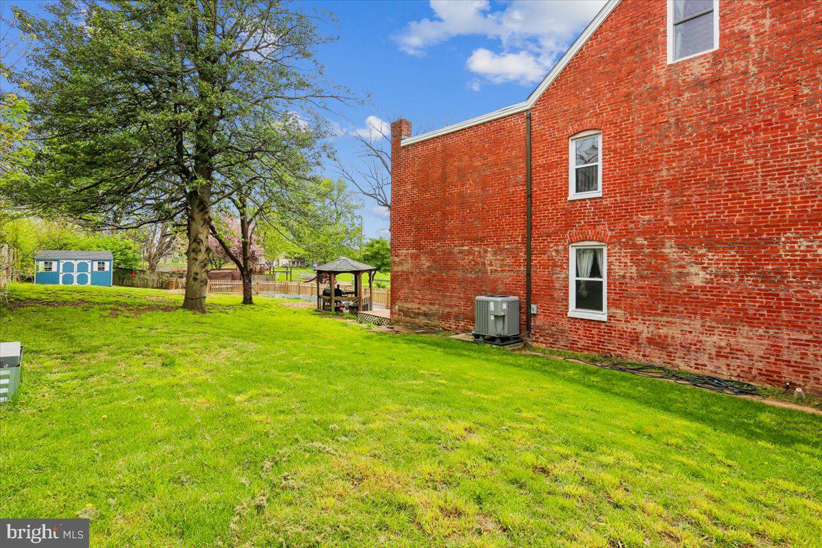30 Hamilton Ave Property Photo 36
