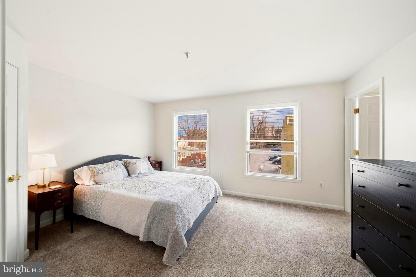 127 S Market St Property Photo 19