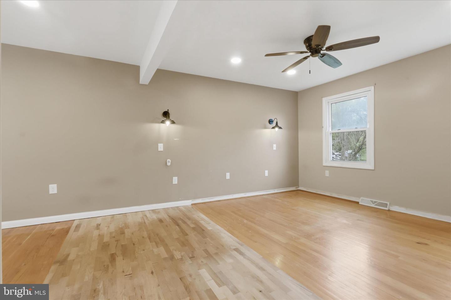 9304 Liberty Ct Property Photo 31