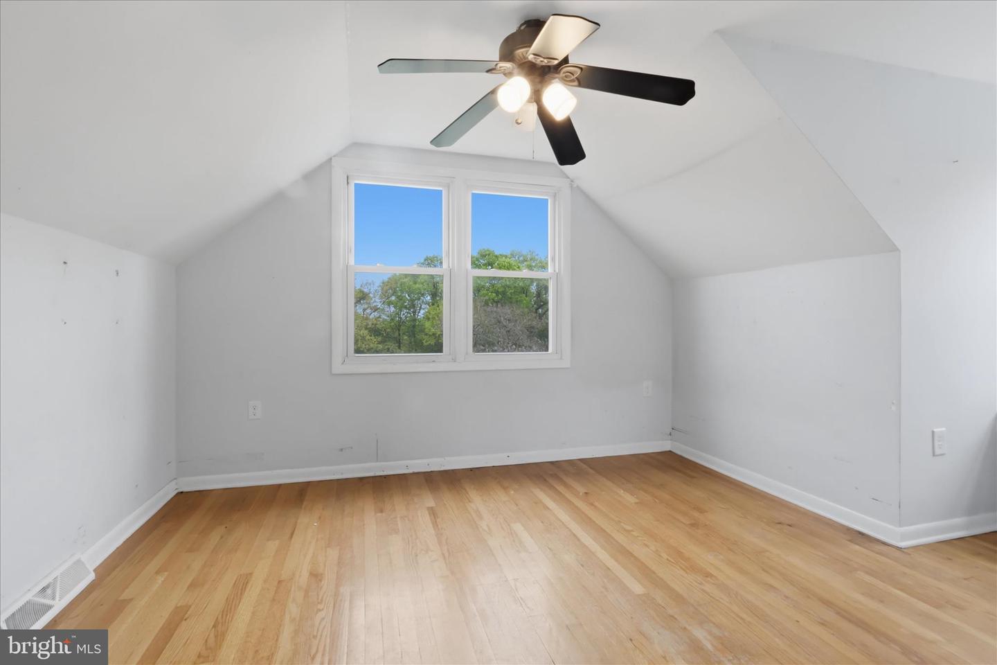9304 Liberty Ct Property Photo 37