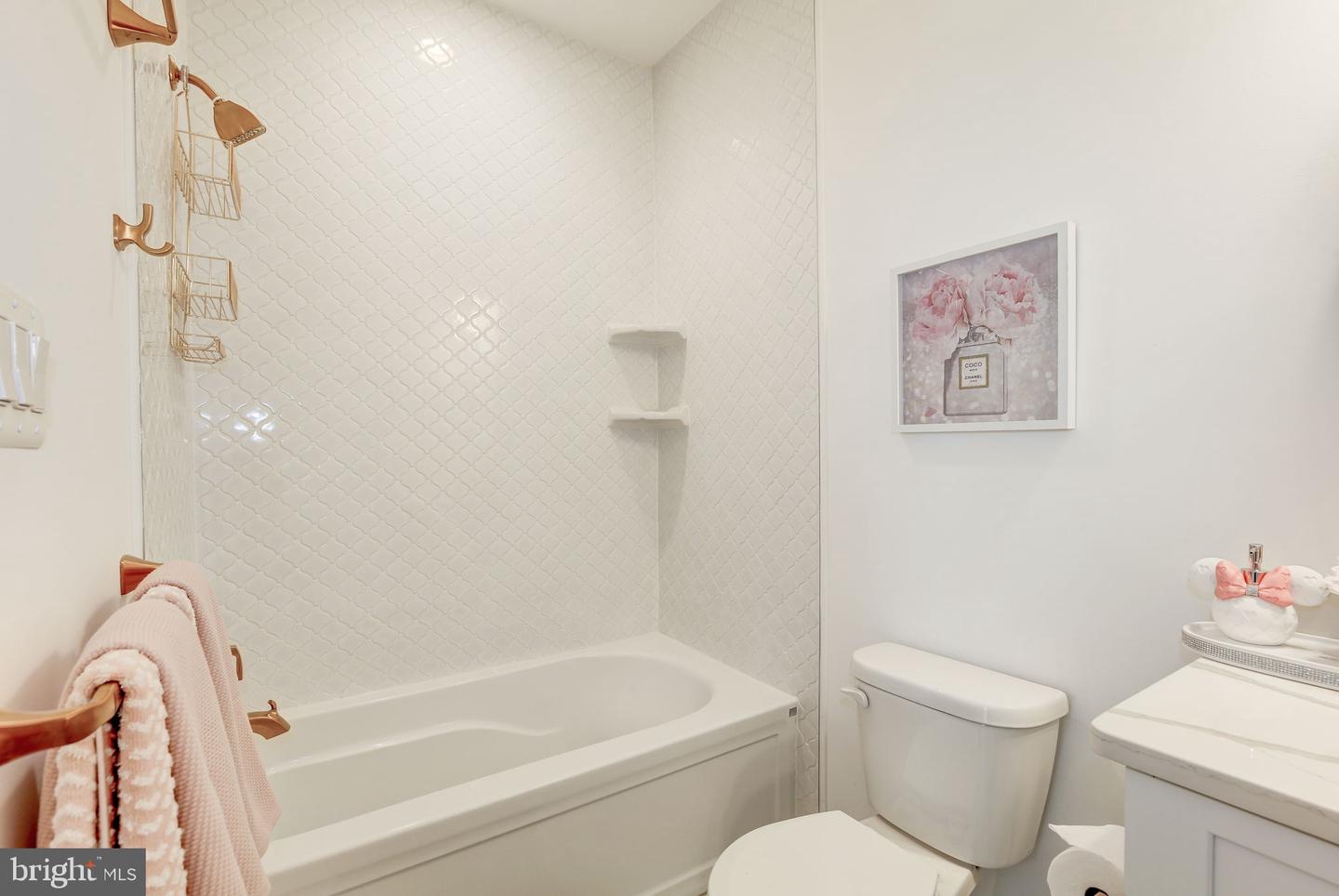 2728 Hillfield Dr Property Photo 47