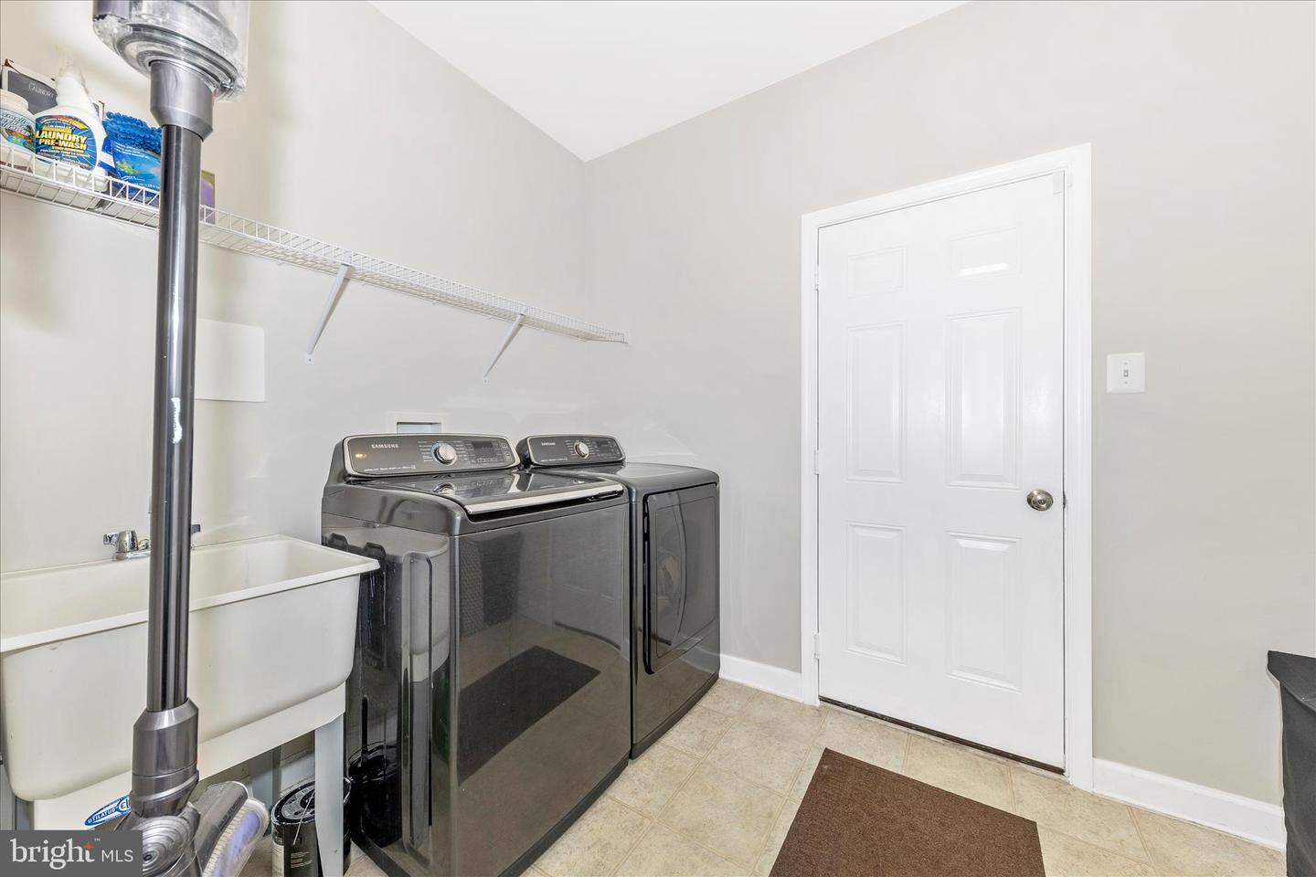 825 Holden Rd Property Photo 18