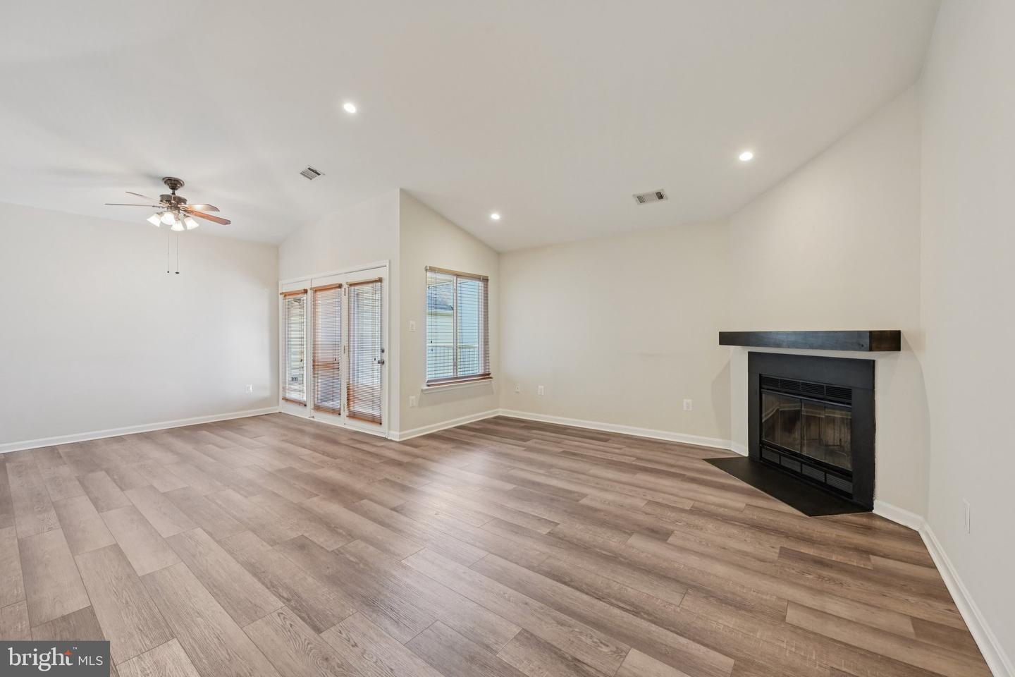 2104 Whitehall Rd #2b Property Photo 5