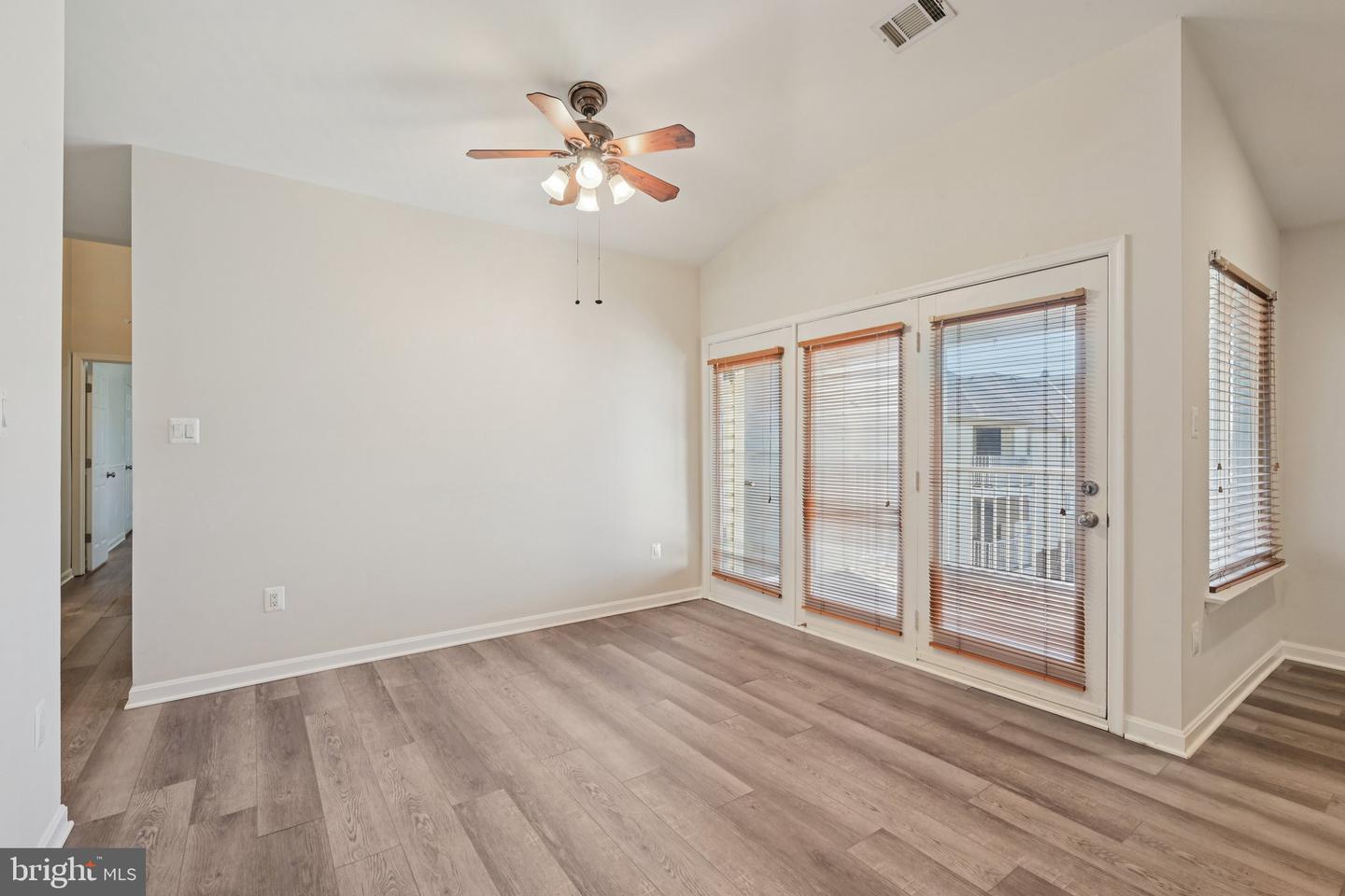 2104 Whitehall Rd #2b Property Photo 10