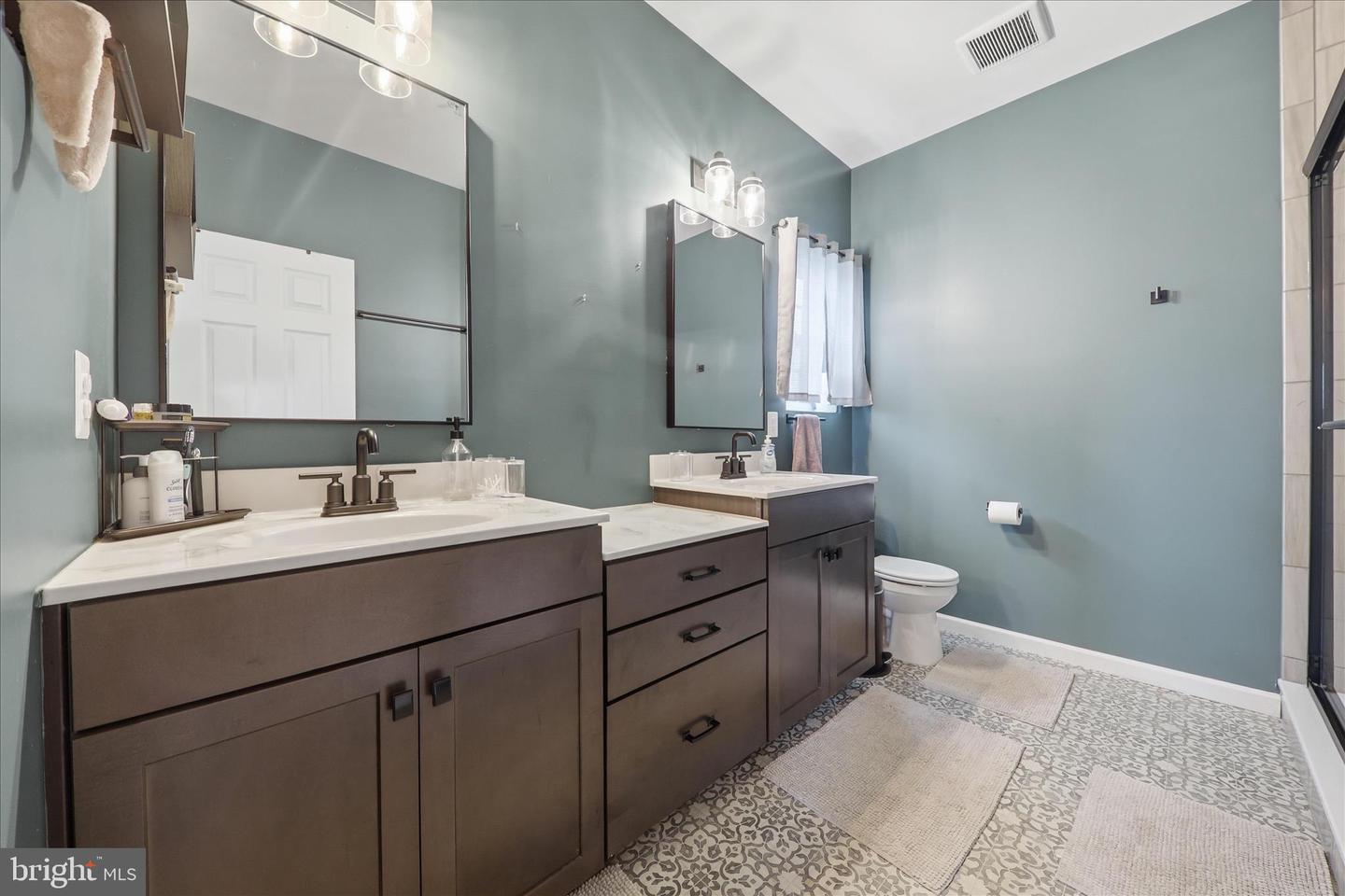 1621 Hobble Trl Property Photo 18