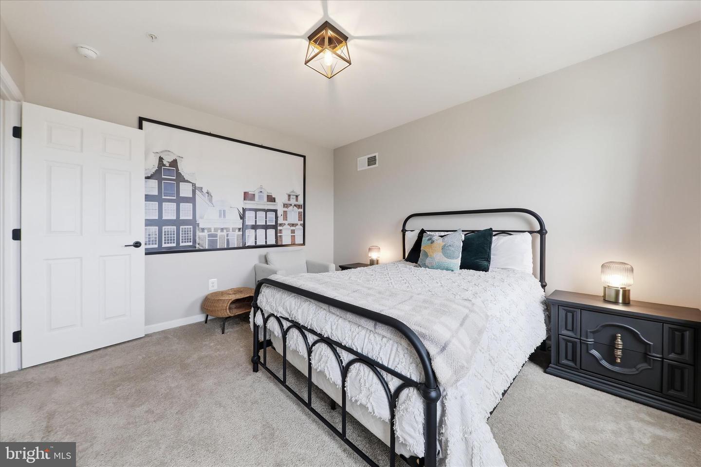 1621 Hobble Trl Property Photo 23