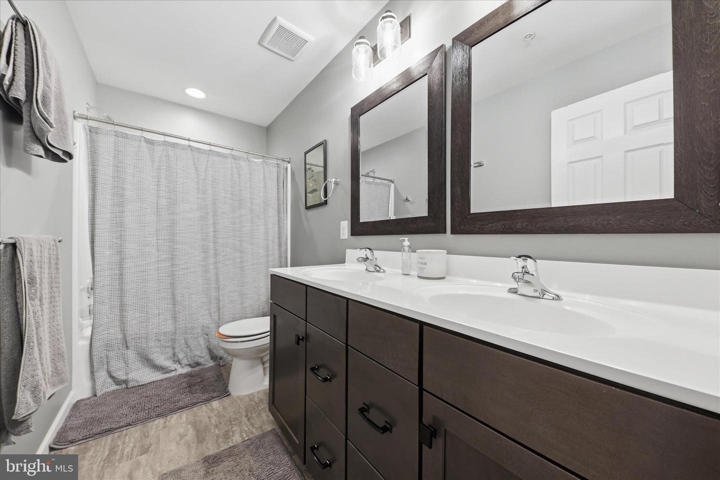 1621 Hobble Trl Property Photo 29