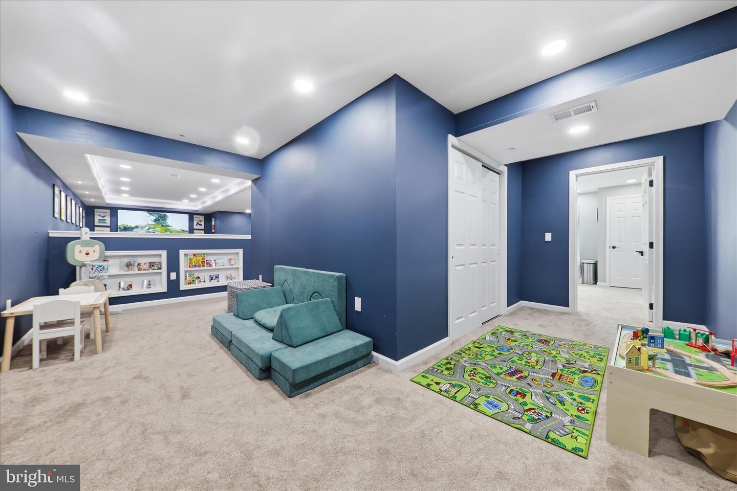 1621 Hobble Trl Property Photo 35