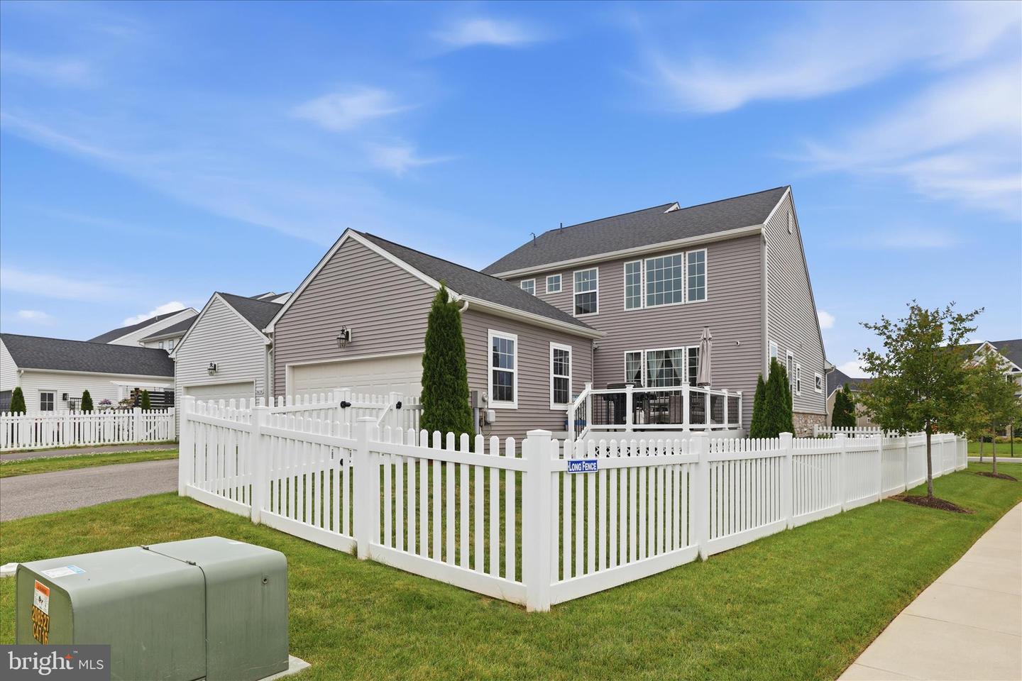 1621 Hobble Trl Property Photo 43
