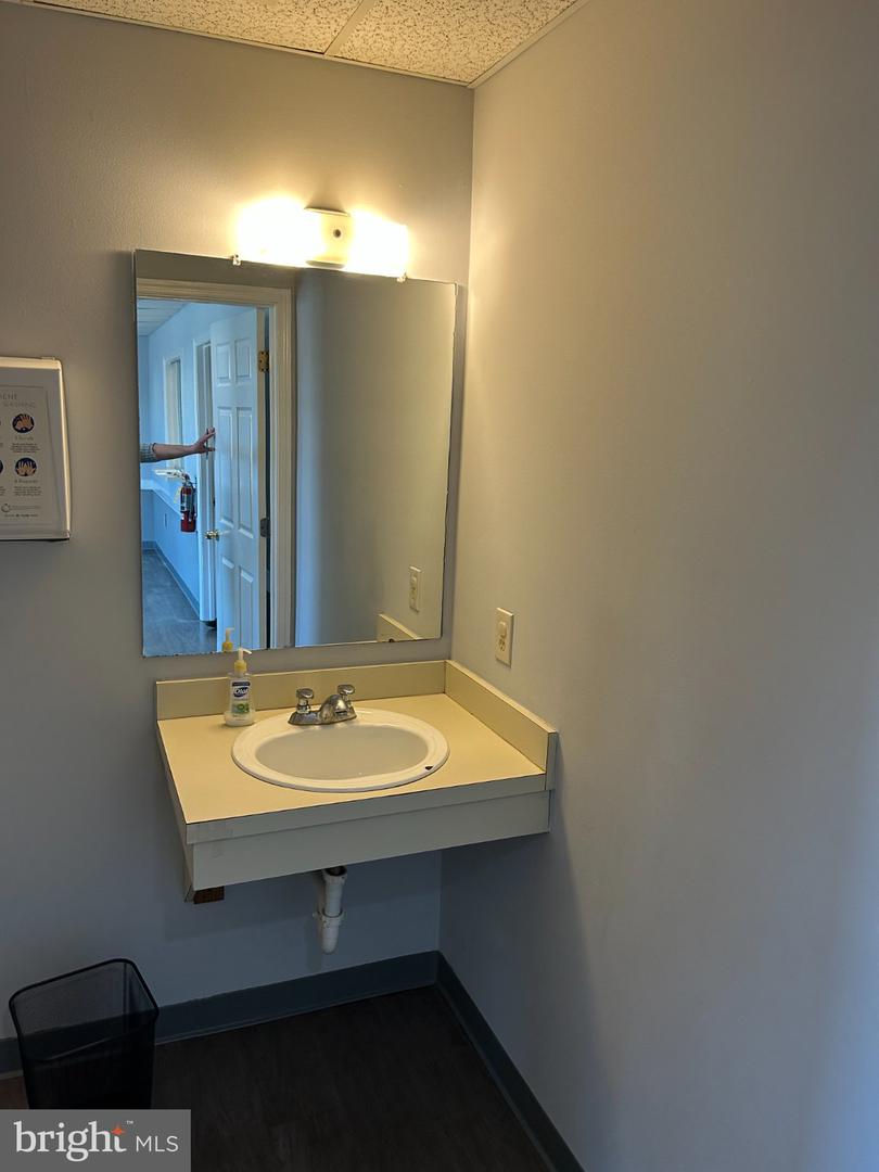 178 Thomas Johnson Dr #suite 100 Property Photo 7