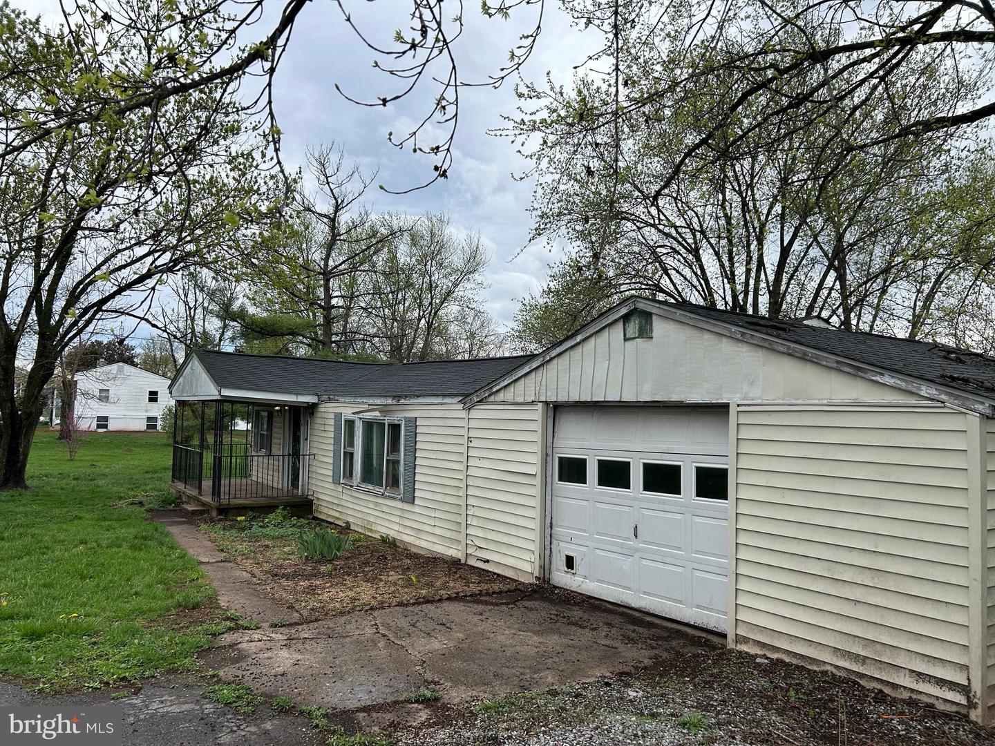 12632 Creagerstown Rd Property Photo 8