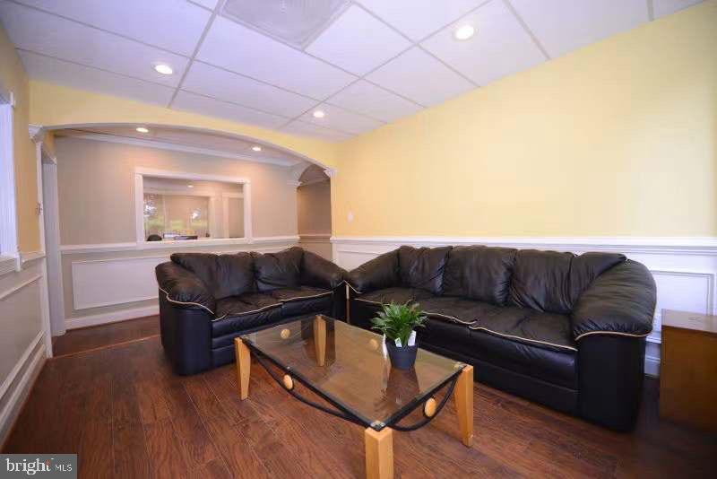 2502 Urbana Pike Property Photo 13
