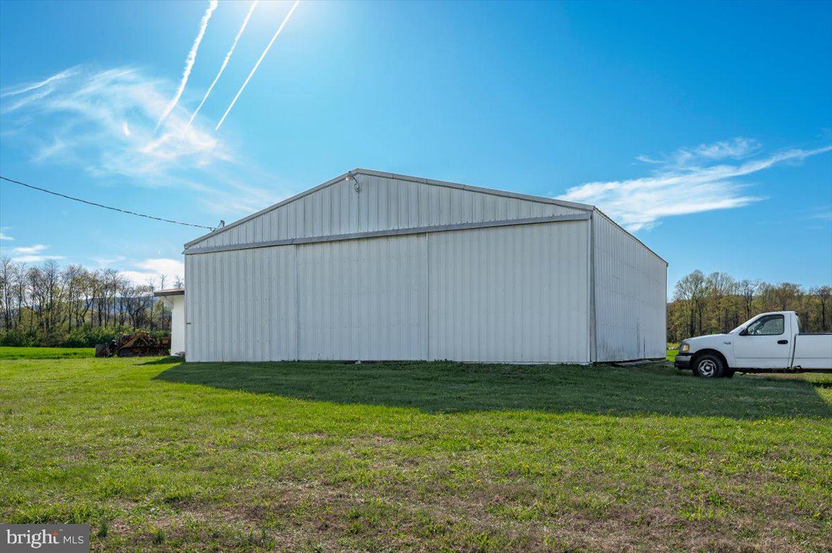 10524 Stull Property Photo 7