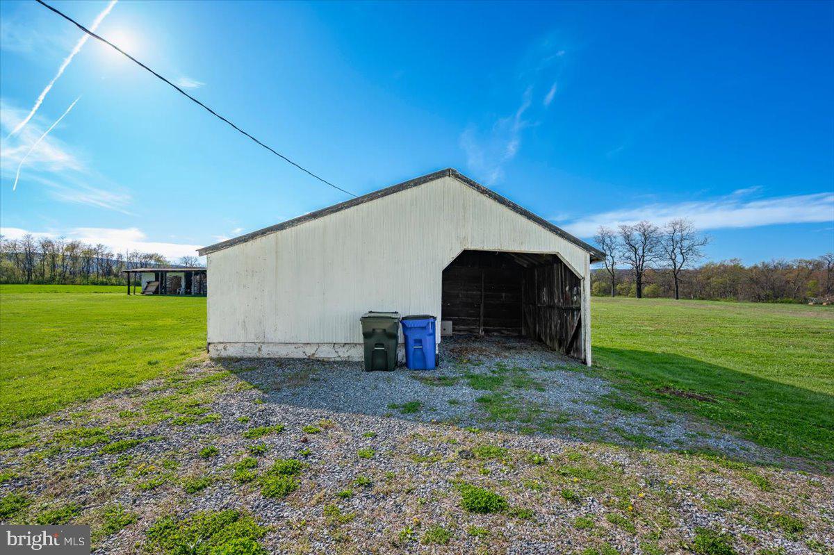 10524 Stull Property Photo 8