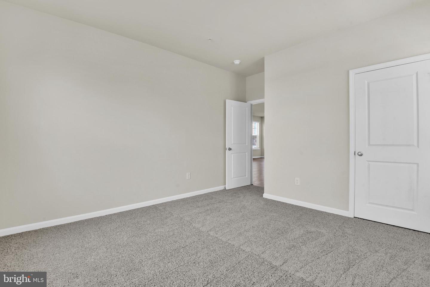 454 Hanson St Property Photo 14