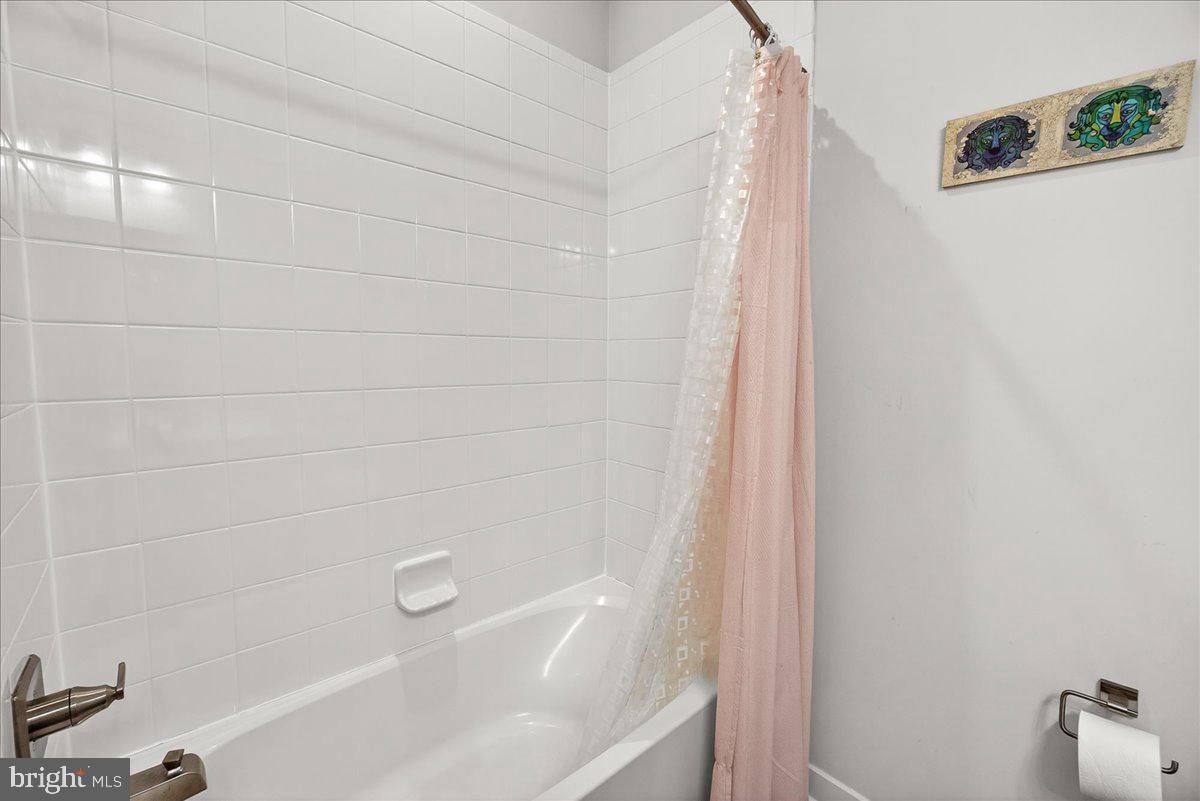 10115 Fosset St Property Photo 29