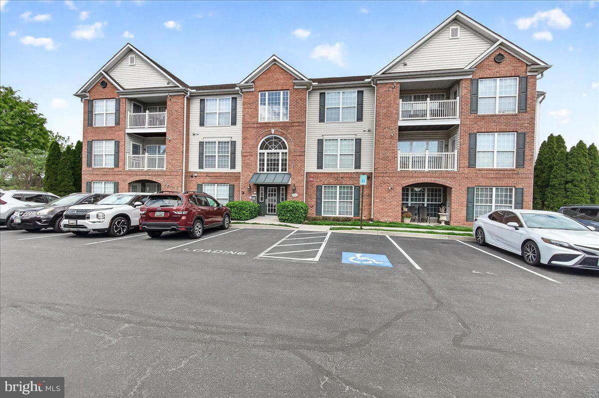 595 Cawley Dr #4 3c Property Photo 1