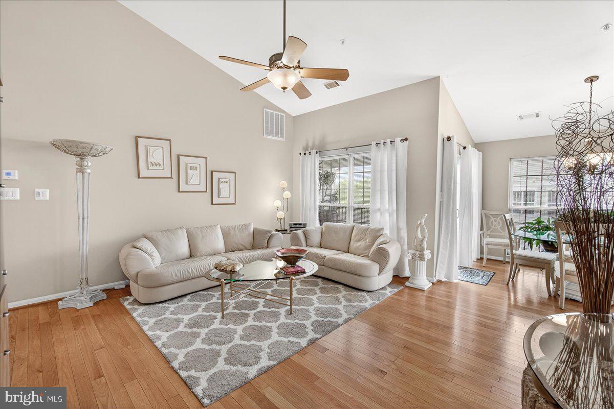 595 Cawley Dr #4 3c Property Photo 9