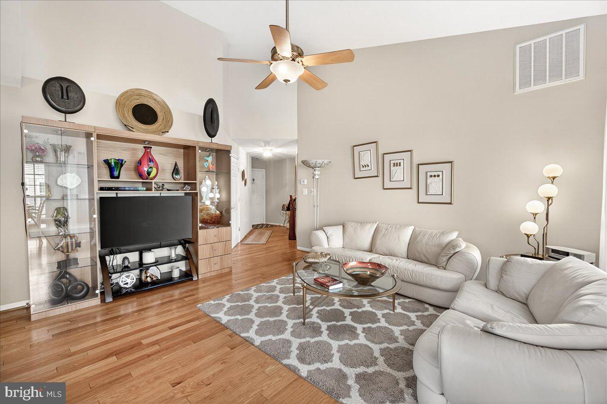 595 Cawley Dr #4 3c Property Photo 10