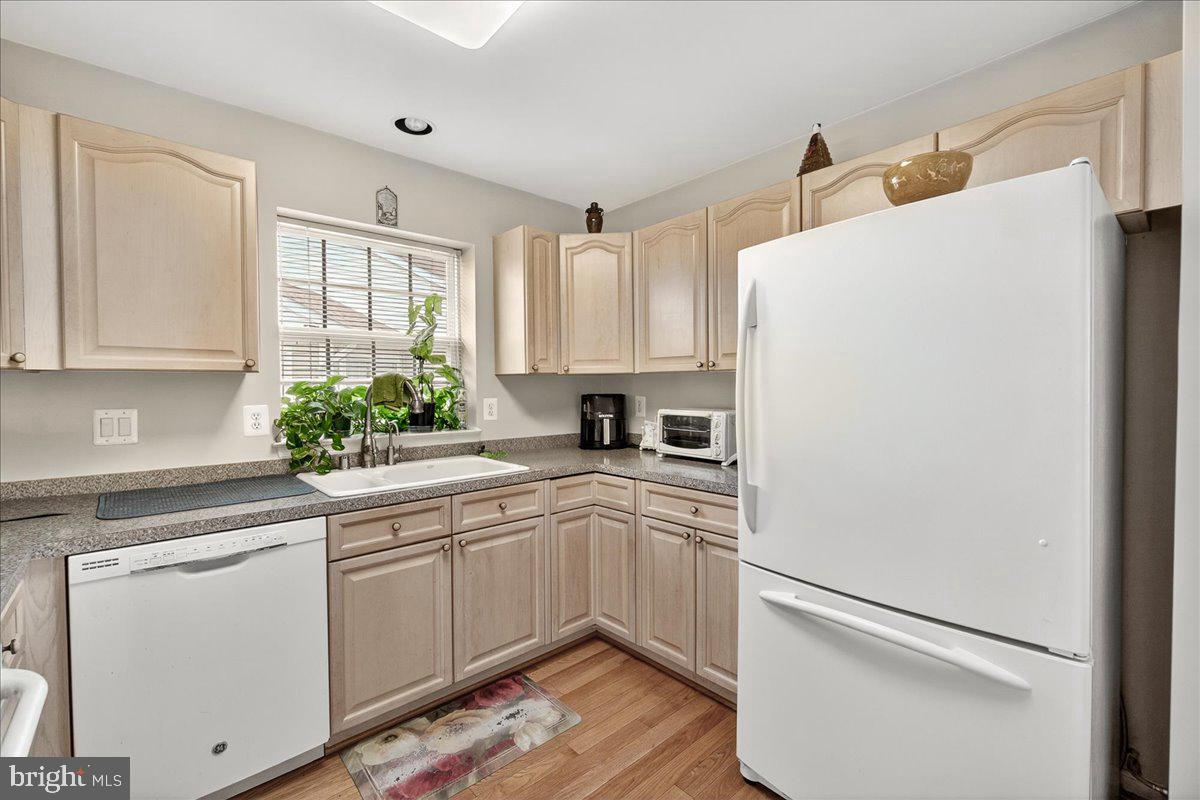 595 Cawley Dr #4 3c Property Photo 15