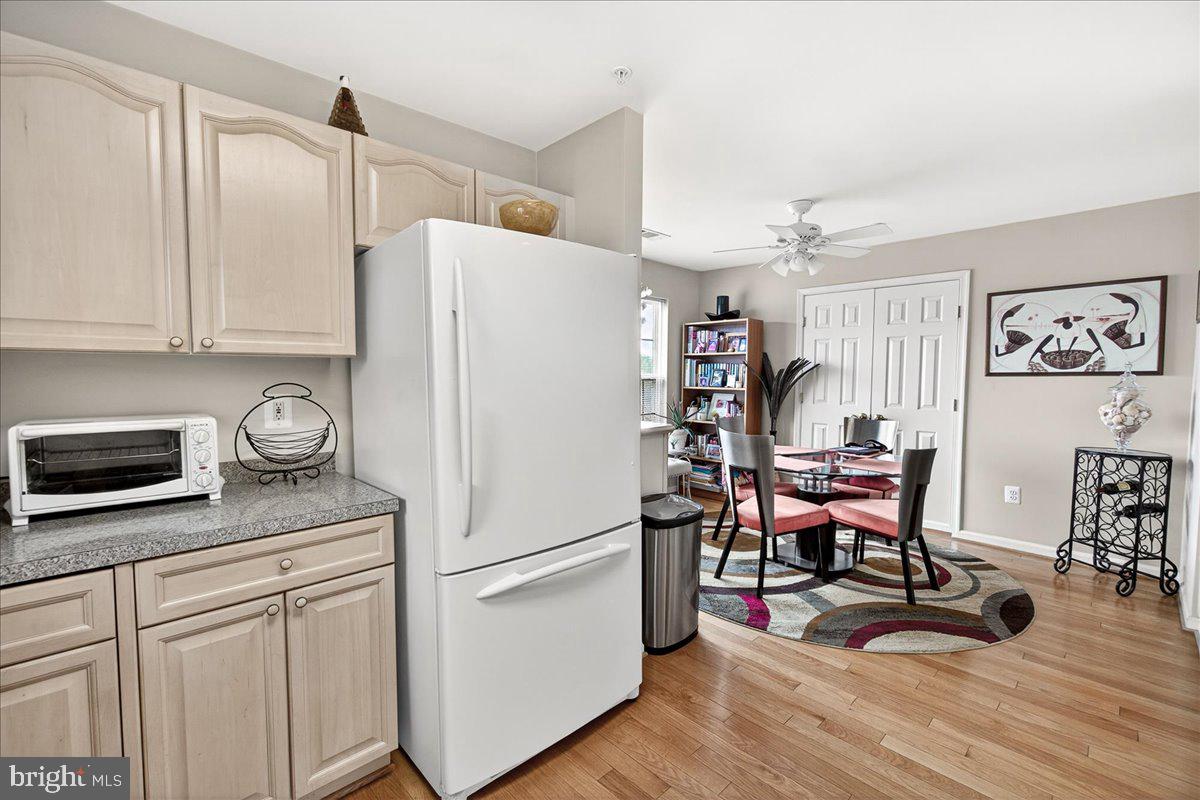 595 Cawley Dr #4 3c Property Photo 16