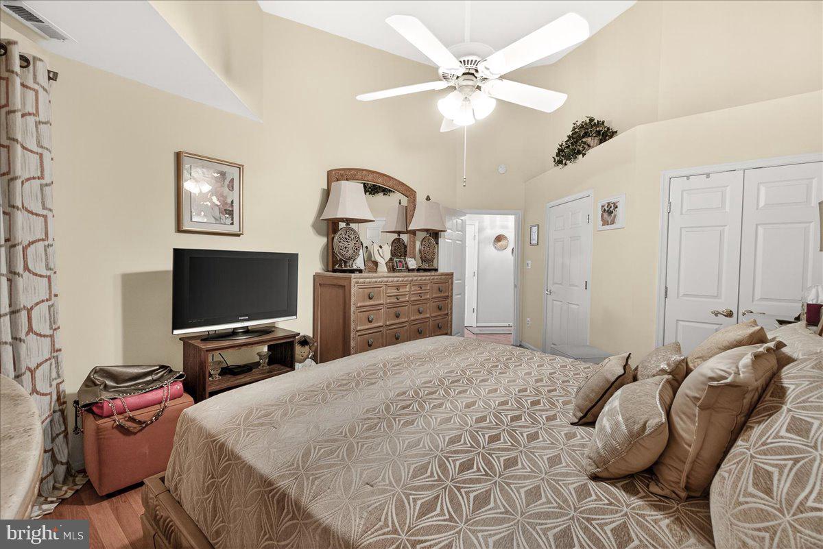 595 Cawley Dr #4 3c Property Photo 23