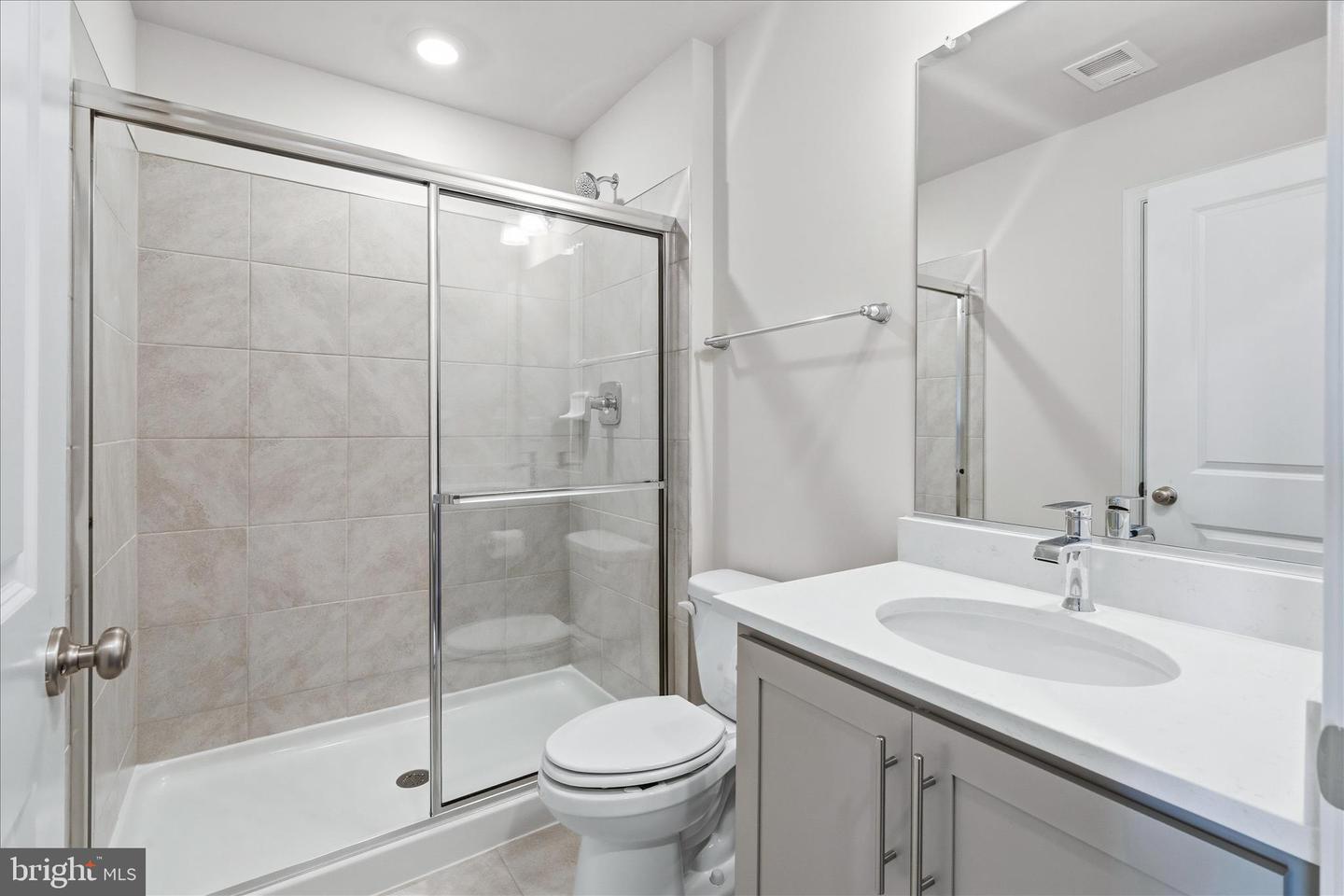 415 Union St Property Photo 8