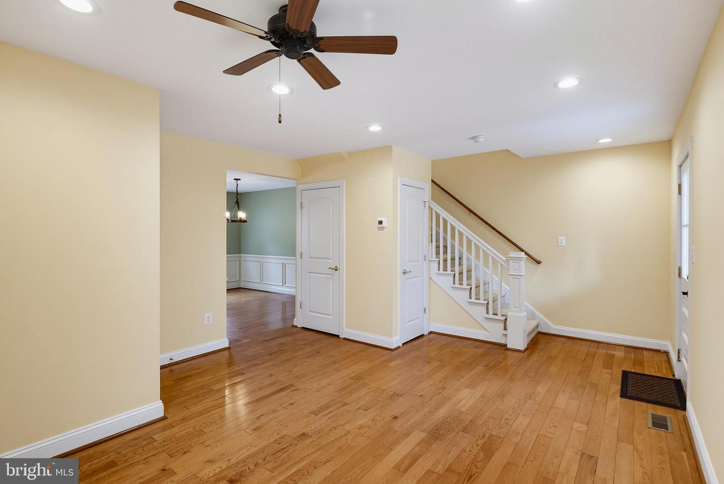 225 5th St E Property Photo 19