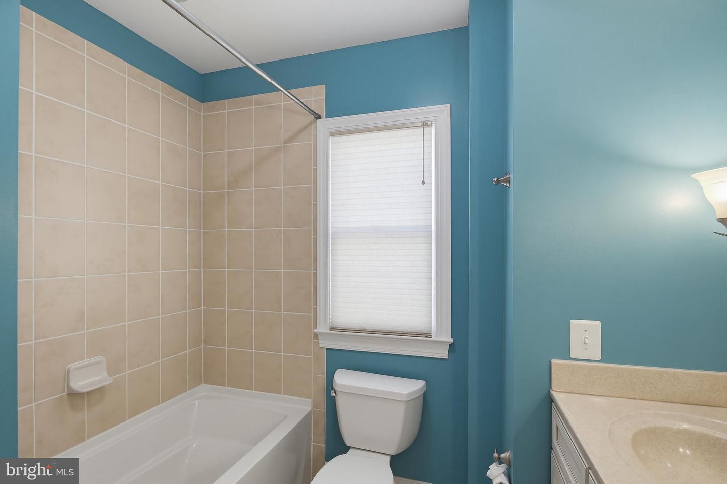 225 5th St E Property Photo 30