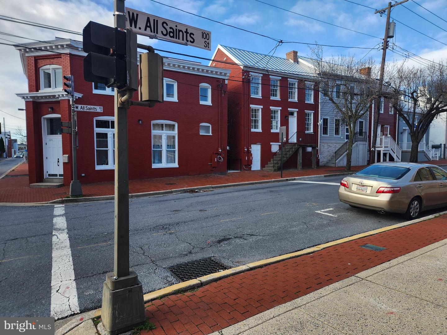106-A W ALL SAINTS ST #B1 Property Photo 1