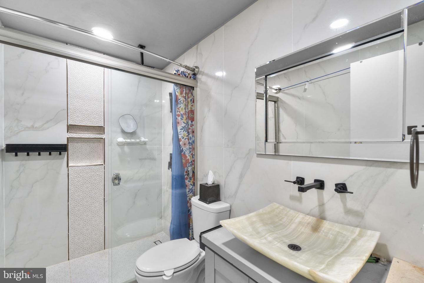 12 Coats Bridge Pl #2f Property Photo 11