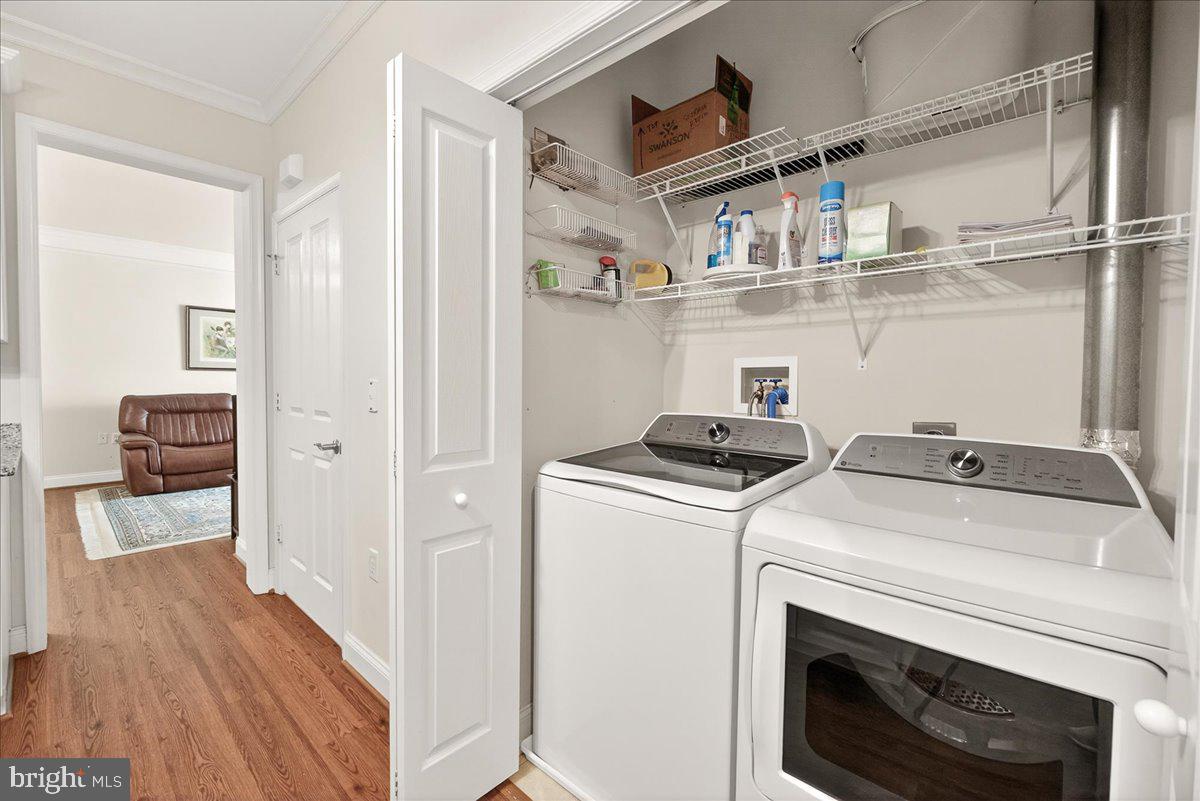 2500 Waterside Dr #103 Property Photo 15
