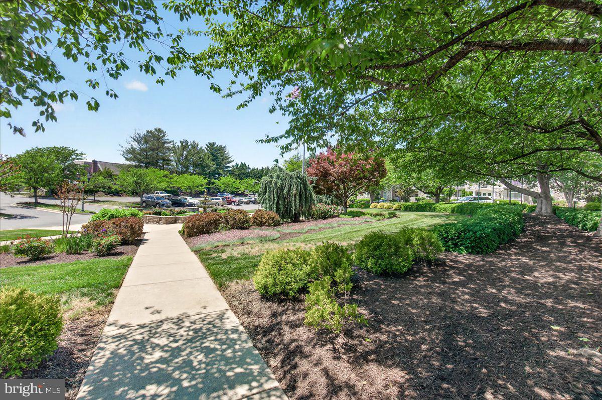 2500 Waterside Dr #103 Property Photo 40