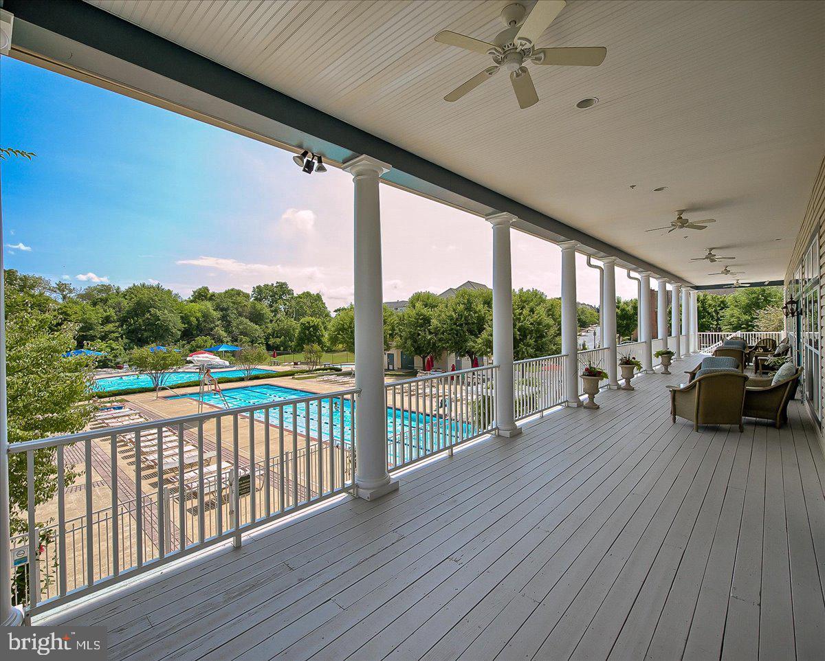 2500 Waterside Dr #103 Property Photo 48