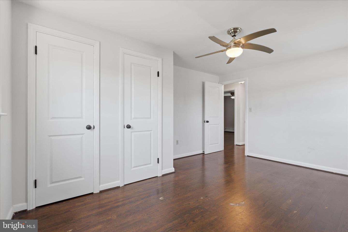 17 E Thirteenth St Property Photo 18