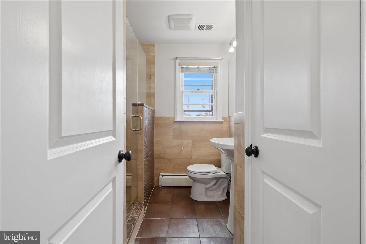 17 E Thirteenth St Property Photo 19