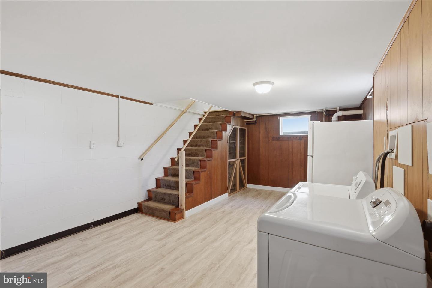 17 E Thirteenth St Property Photo 24