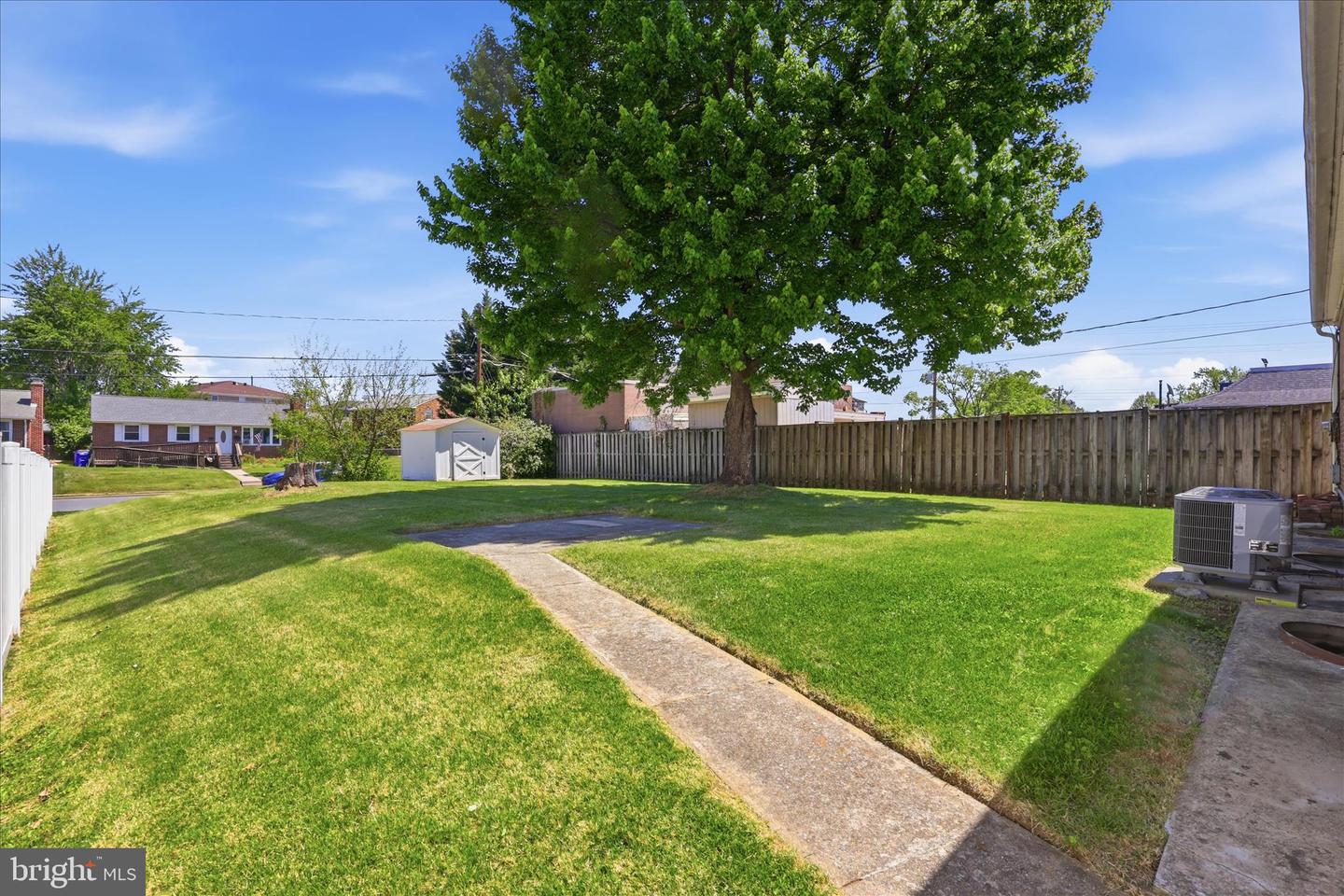 17 E Thirteenth St Property Photo 33