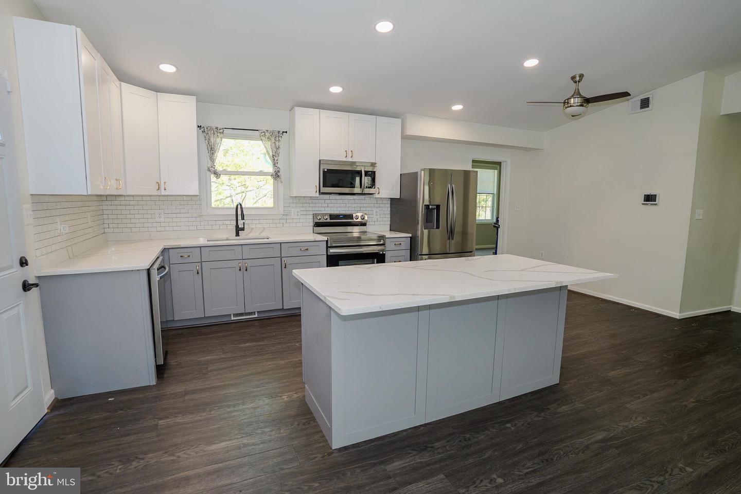 2816 Ballenger Creek Pike Property Photo 5