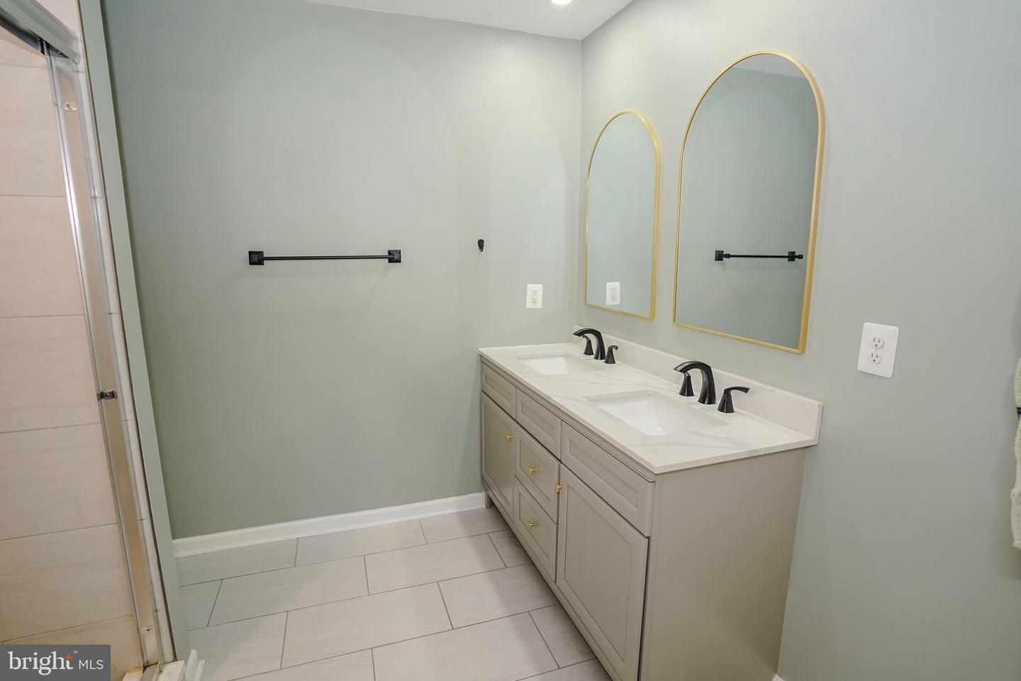 2816 Ballenger Creek Pike Property Photo 10