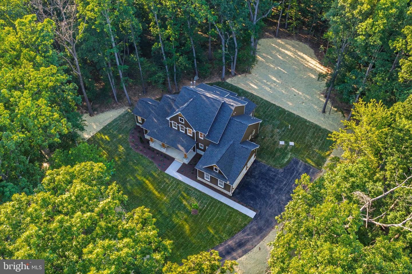 7616 Talbot Run Rd Property Photo 4