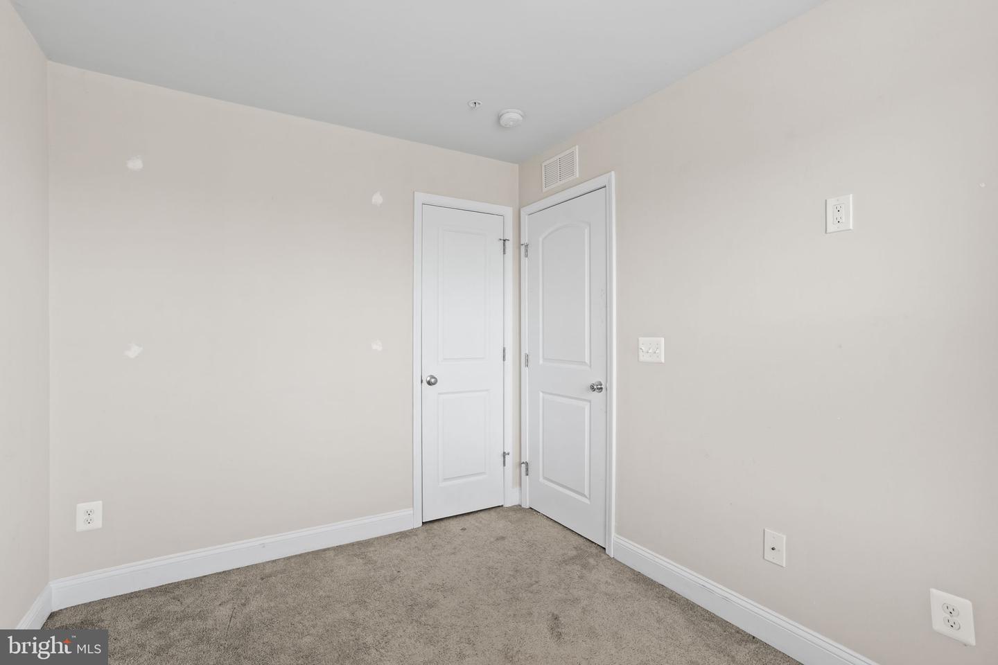 635 E Church St Property Photo 21